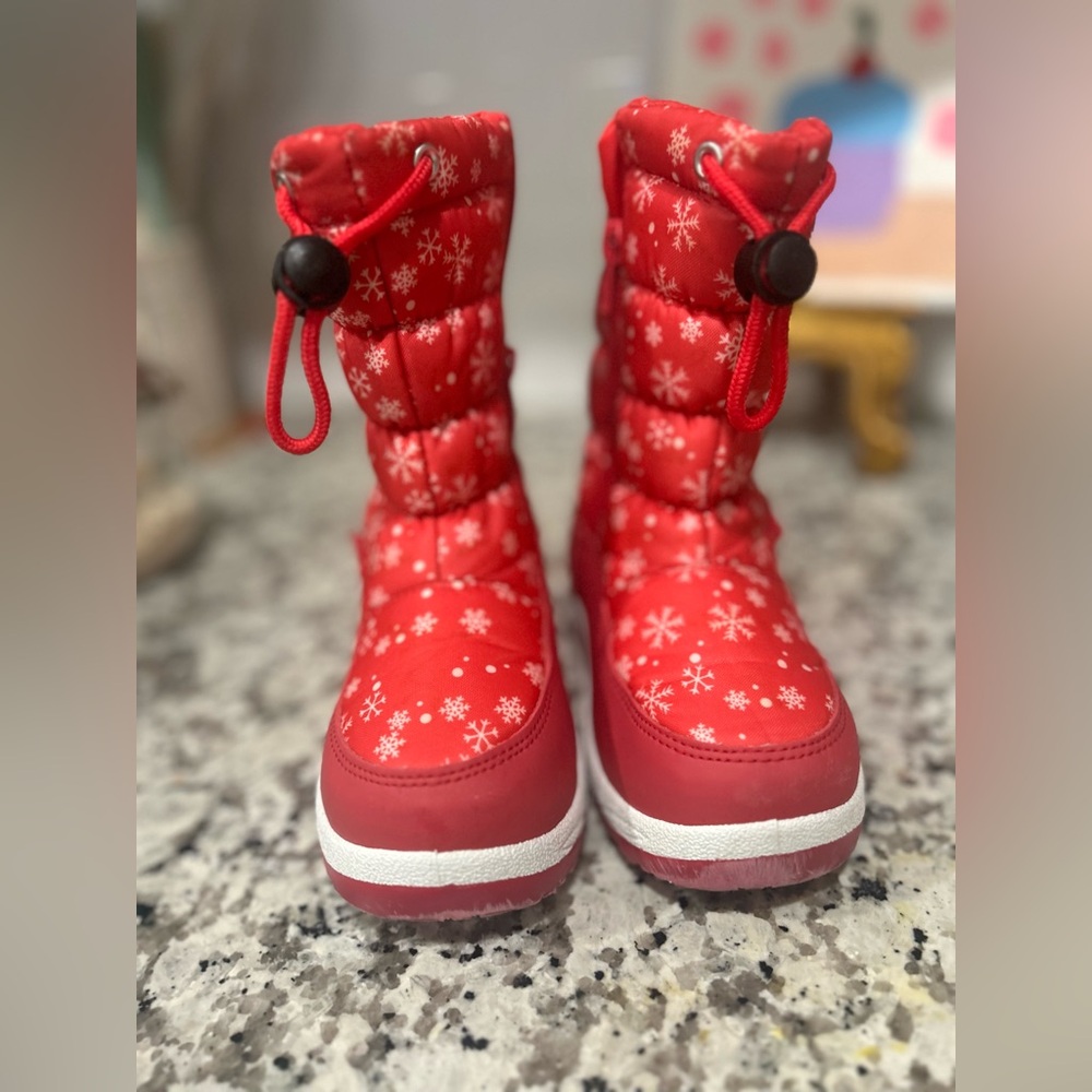 Snowy Day Red Kids Boots